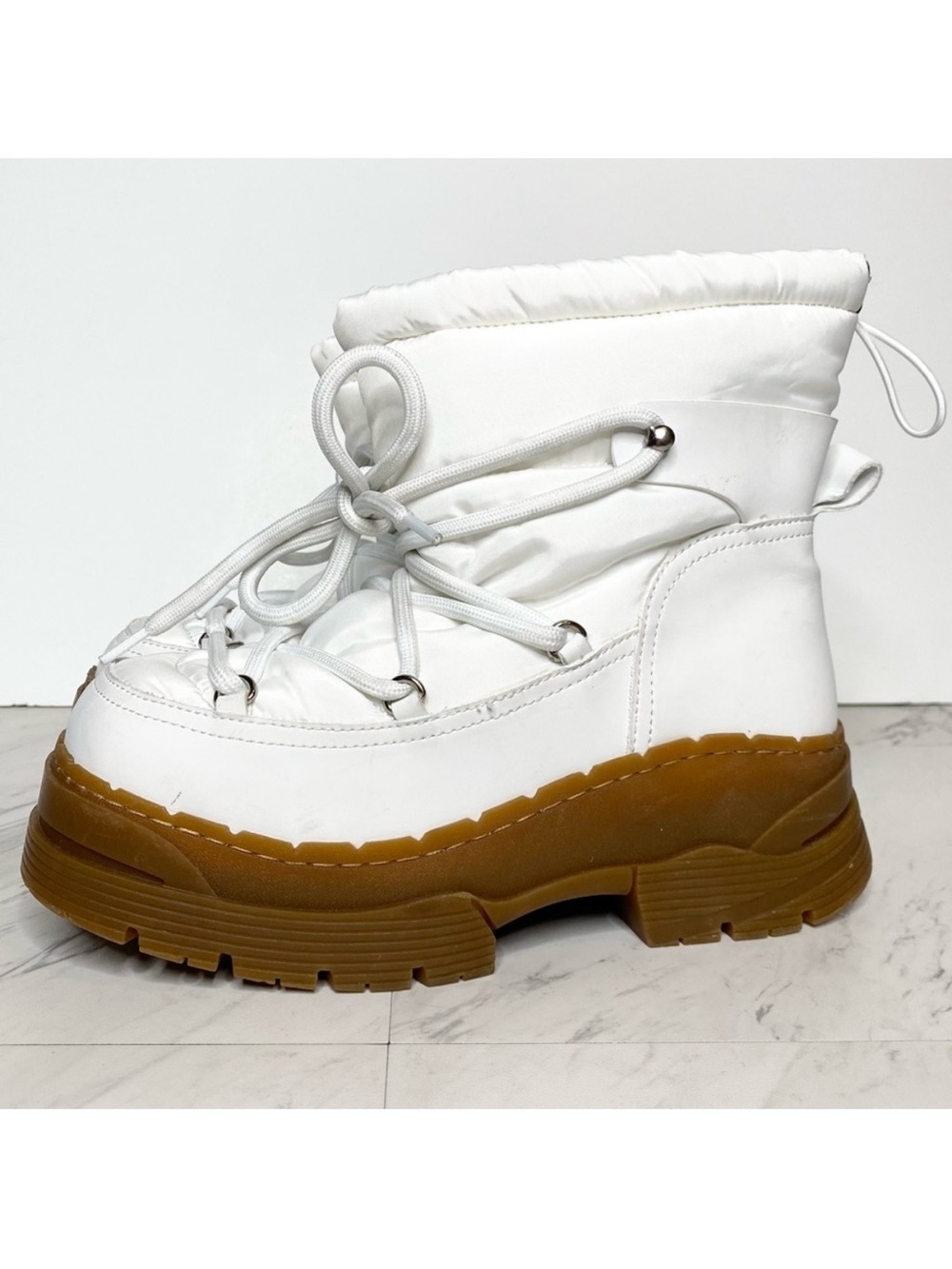 Jeffrey Campbell Slizzard White Chunky Lug Sole Lace Up Boot 9 1/2